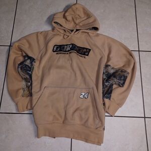 Realtree Tan and Camouflage Men's Sweater
